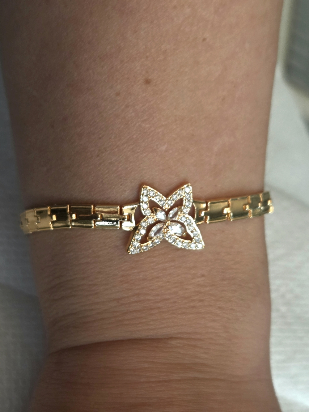 Charm Versatile Style Fashion Bracelet – Butterfly Design